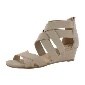 NWT ISAAC MIZRAHI LEATHER TAUPE SKYLER SANDALS 7.5